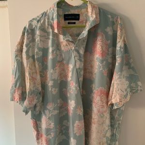 Camp collar Abercrombie short sleeve for the big in your life. New without tags